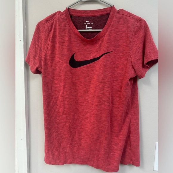 🔥Nike Red Short Sleeve Tee - Picture 6 of 6